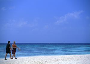 サーフィンを楽しみたいなら沖縄